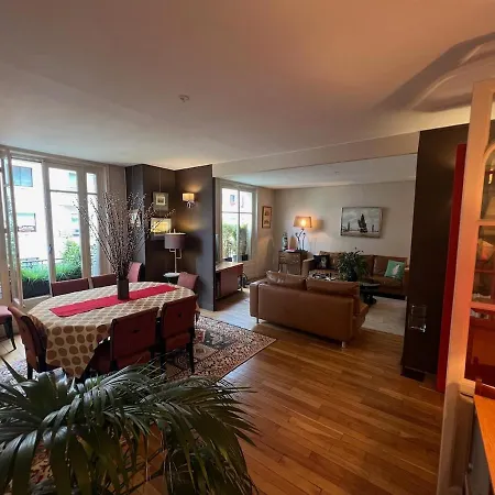 Apartmán De Grand Standing En Plein Coeur De A Proximite Du Trocadero *