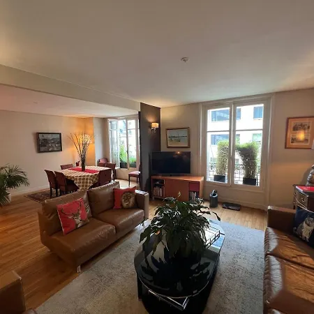 Apartmán De Grand Standing En Plein Coeur De A Proximite Du Trocadero *